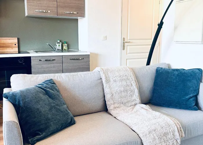 Le De Jeanne Apartment